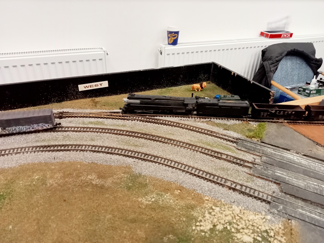 Richard Andrew Swayne on Train Siding: #modelrailway #nmra #nmrabr #h0scale #hoscale #modeltrains #nationalmodelrailroadassociation #modelrailroad #maidenhead
#train