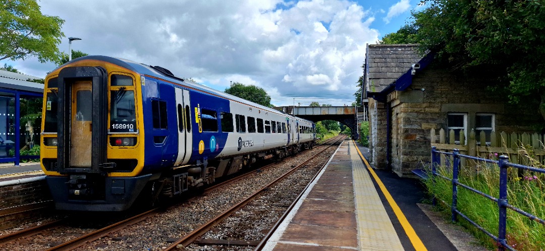 Guard_Amos on Train Siding: Todays mainly sunny helping comes from Lancaster, Bentham, Liverpool, Wigan, Blackburn and Manchester Victoria (23rd July 2024)