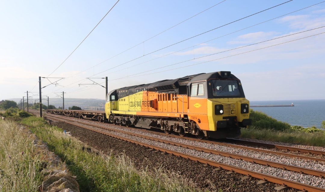 Inter City Railway Society on Train Siding: 70814 Seen passing Spittal at Berwick-Upon-Tweed in the evening sunshine working the 6E36 Millerhill S.S - Doncaster
Up Decoy.