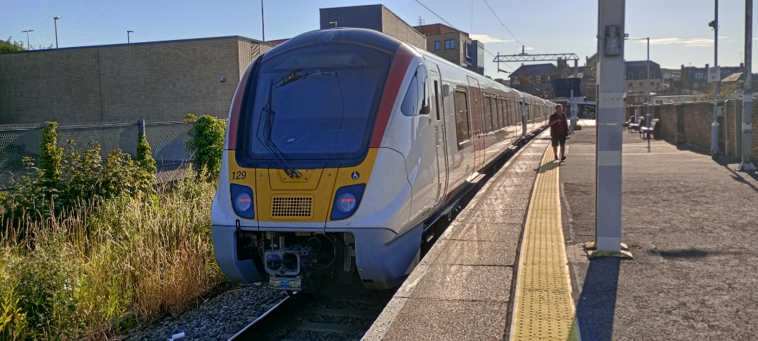 Hardley Distant on Train Siding: CURRENT: 720129 stands at Colchester Town Station today awaiting departure with the 2F77 18:35 Colchester Town to London
Liverpool...