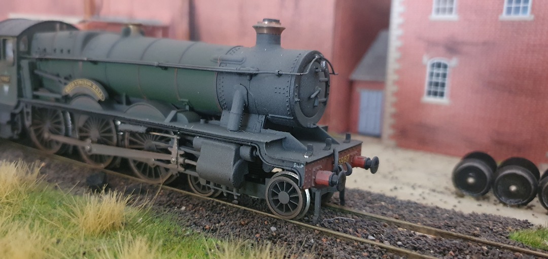 Timothy Shervington on Train Siding: My model of 6987 Shervington Hall as built resprayed and weathered plus decals were done by a friend of mine. The cab
detailing...