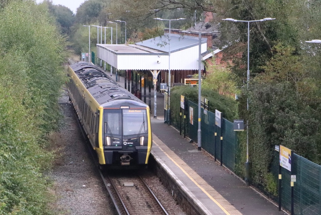 Chris Pindar on Train Siding: Taking daughter to Ormskirk to check out Edge Hill university. A chance to have a good run on some 777s.