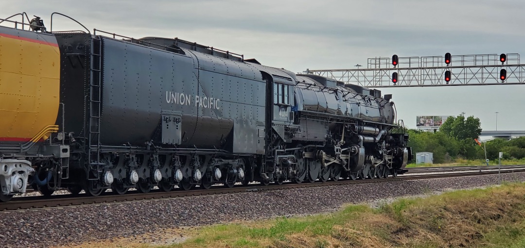 M. on Train Siding: Still trying to wrap my head around the fact that this legend actually visited where I live, and that I got to see him up close and
personal. U.P....