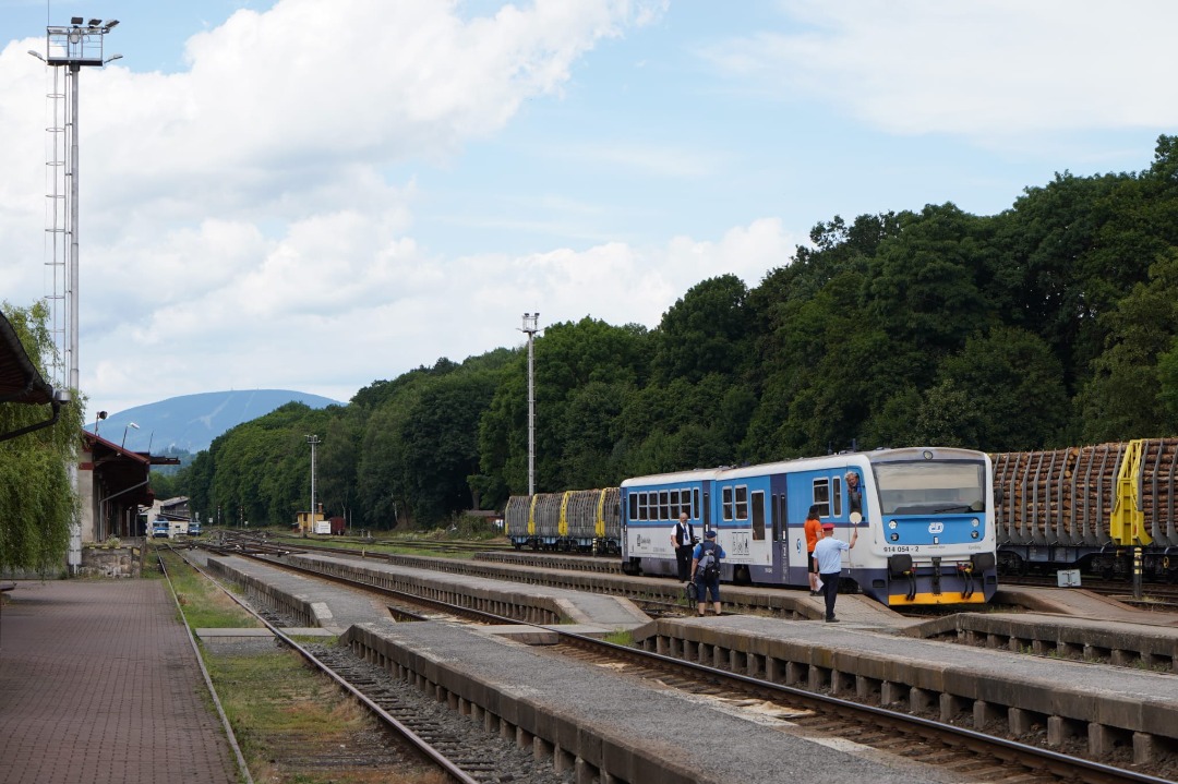 Train Siding in an online community for all railway enthusiasts, trainspotters and railway modellers from around the world.