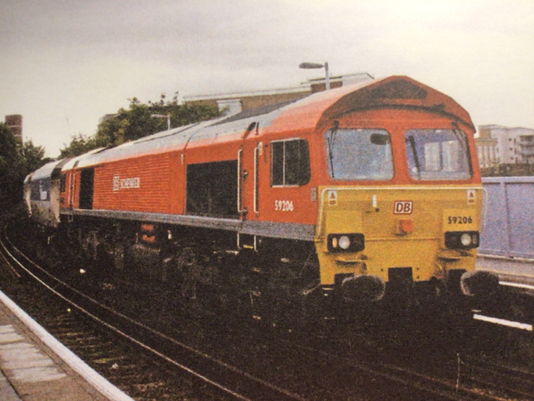 Alex Coomber on Train Siding: A Class 59. No. 59206. Eventually. EWS was taken over by Deutsche Bahn in the form of DB Schenker. No. 59206 is seen in the new
German...