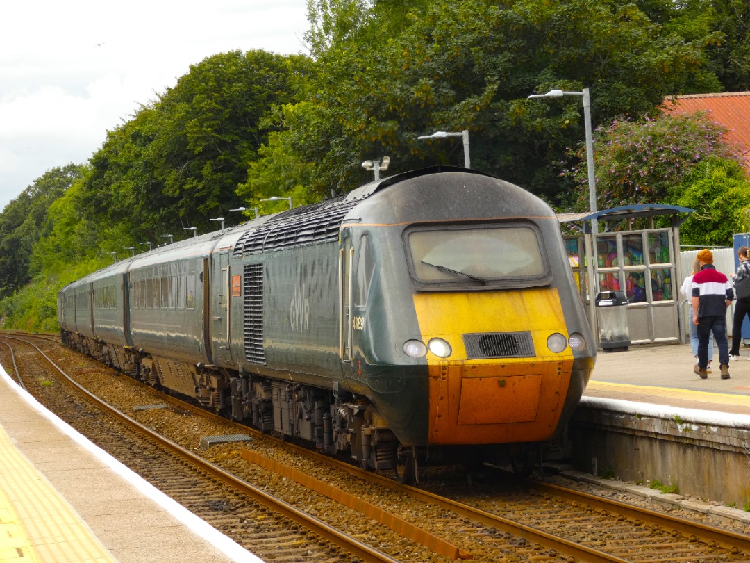 Jacobs Train Videos on Train Siding: #43189 is seen stood at Camborne station working a Great Western Railway service from Penzance to Plymouth