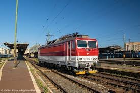 MR. Ikarus on Train Siding: (163, 363). Names: Pershing, Ász. Manufacturer: Škoda Plzeň. Manufactured: 1980-1990. Origin: Czechoslovakia (ČD).