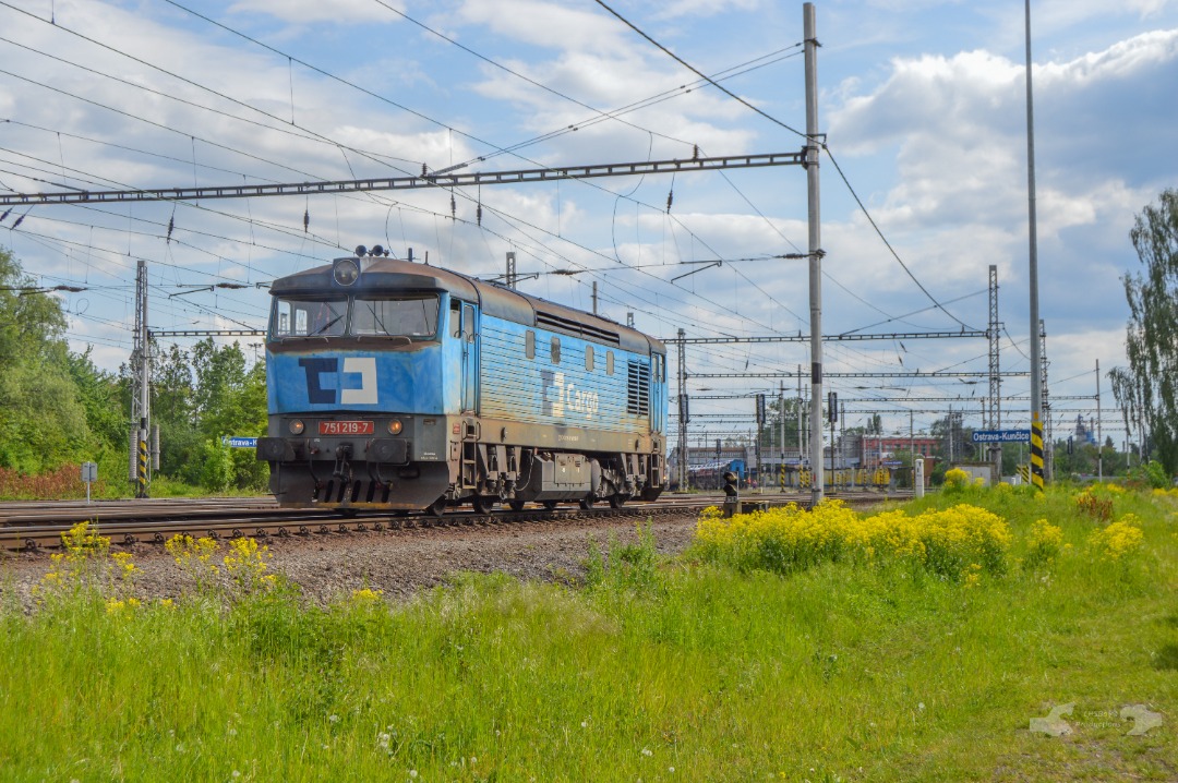 Adam L. on Train Siding: The only 751 Class "Bardotka" Diesel in the Czechs ČD Cargo Fleet, wearing ČD Cargo paint, was captured switching light
power on the west...