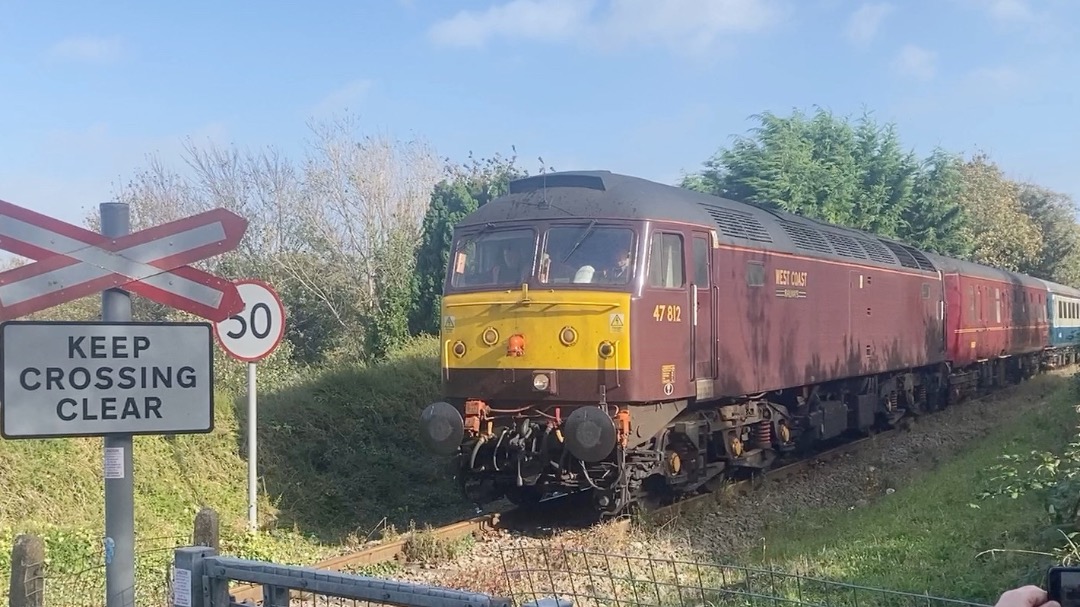 CSH on Train Siding: 1Z42 steam special with 47812 leading as it approaches Pembroke Dock (and at the back as the train leaves Pembroke Dock, photo 3)