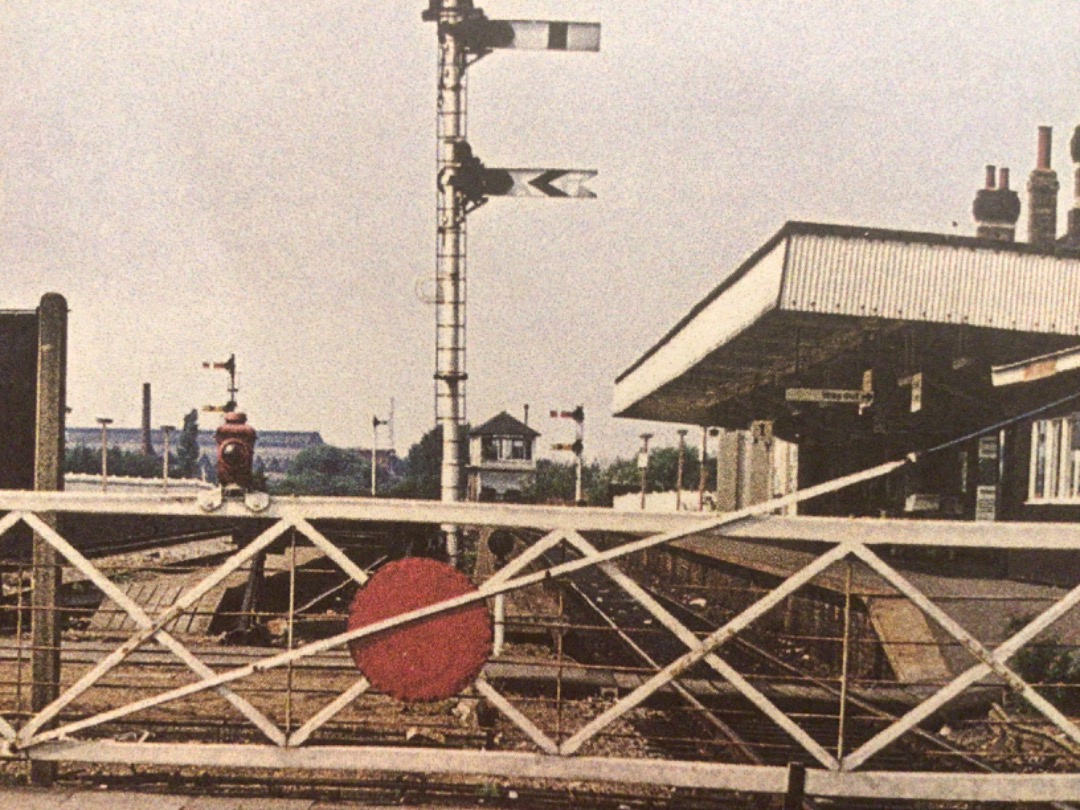 Alex Coomber on Train Siding: Lincoln St Marks was the terminus for the Crewe to Lincoln trains for many years until construction of a new 80 metre rail
connection...