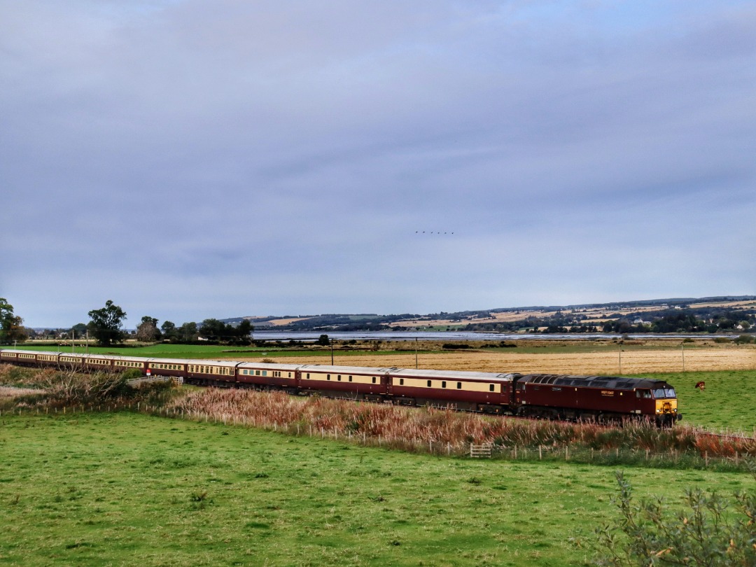 The Jamster on Train Siding: West Coast Railways 57314 approaching Maryburgh with 1Z24 1605 Dunrobin Castle to Aberdeen Northern Belle. 29/09/24