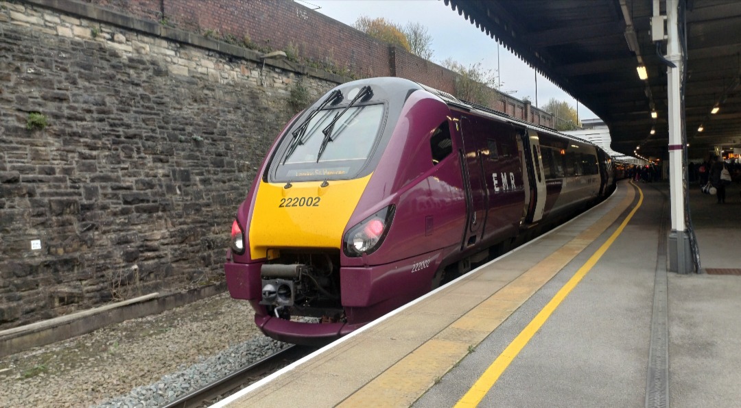 Elijahs transport on Train Siding: Yesterday had a great day out on the trains! First I got an Ex London midland EMR 170 (170505) from Newark castle to
Nottingham,...