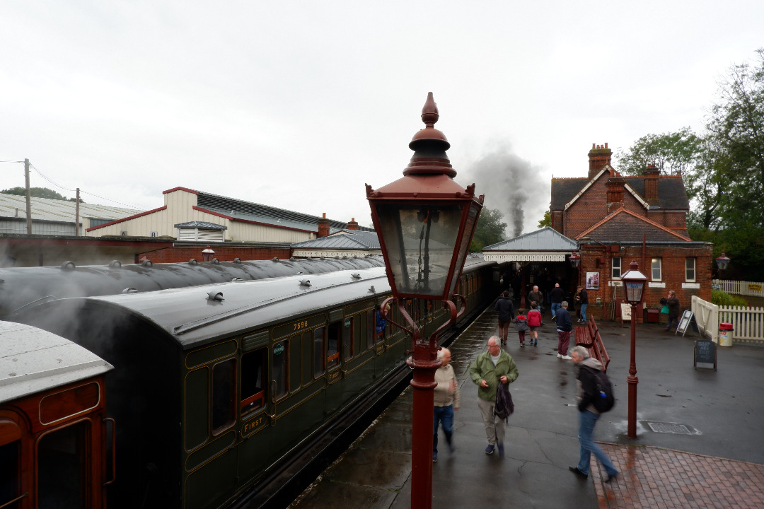 Rafael on Rails on Train Siding: Giants of Steam at the Bluebell Railway: 73082 Camelot, 6989 Wightwick Hall, 60007 Sir Nigel Gresley and 34059 Sir Archibald
Sinclair.