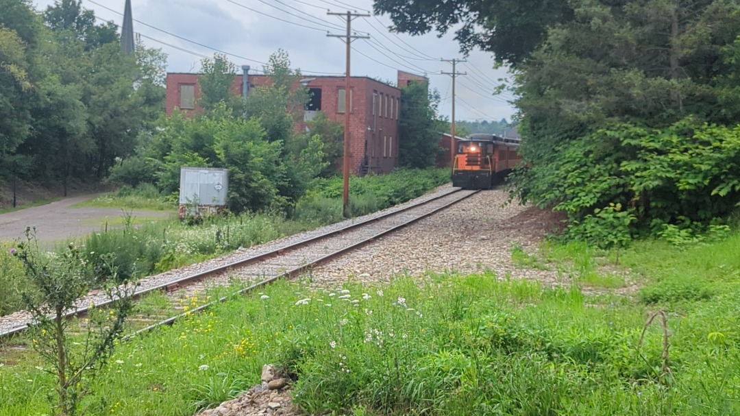 CaptnRetro on Train Siding: Comin' Atcha (the sequel). Arcade & Attica #113 coming up by Hummingbird Toy Factory, a derelict structure in the present
day, what once...