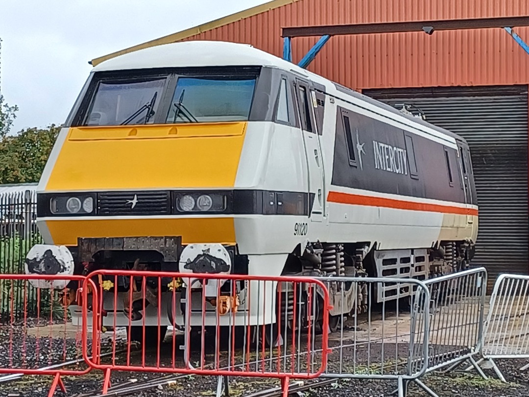 Trainnut on Train Siding: #photo #train #diesel #depot #electric #station 50015, 60046, D345, 66428, 91120, 37510, 37667 at Crewe and Bury & Rawtenstall