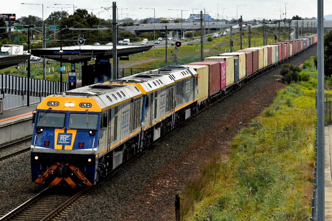 Shawn Stutsel on Train Siding: Railfirst's EL54, EL57, and EL53 leads SCT's 7922v, Container Service through Williams Landing, Melbourne heading for
the Docks, ex...