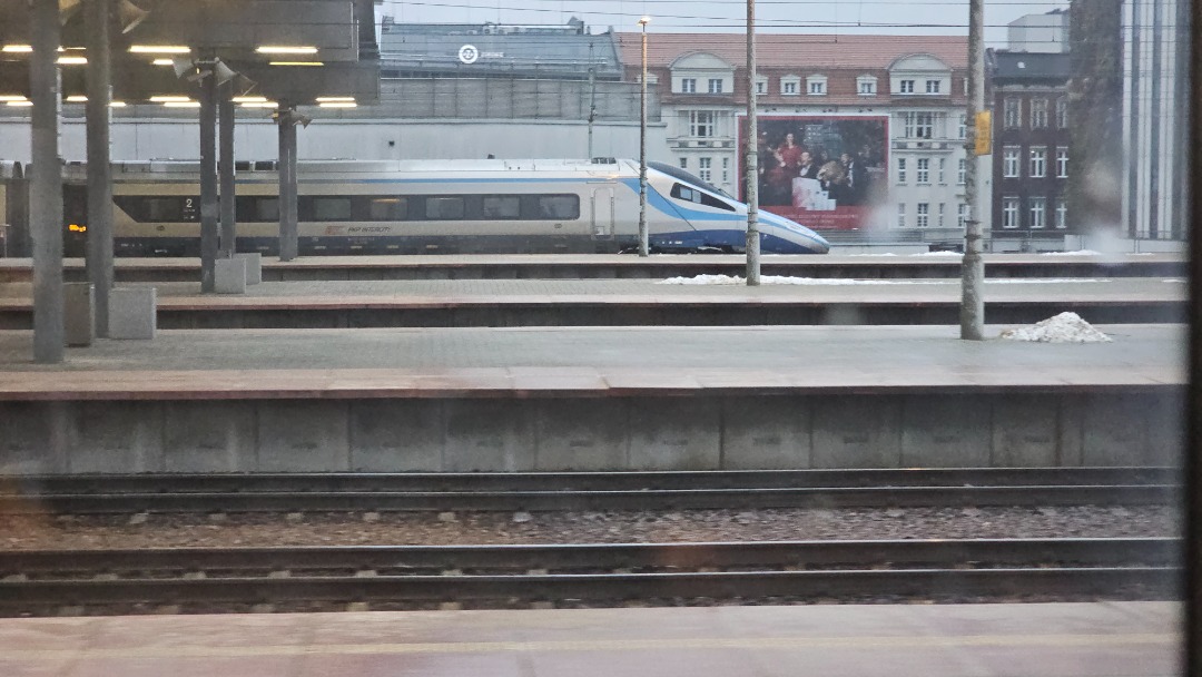 Kacper Rulinski on Train Siding: Few Train Pics I found On my Camera Roll from Poland. ST44, ED250, EP07, and I few others I can't name. There's a few
locations, I'll...