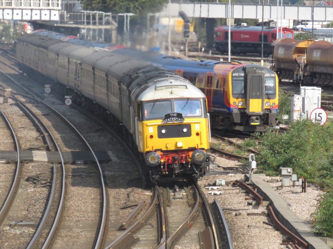 Andrew Brown on Train Siding: Locomotive Services Limited’s 47593 “Galloway Princess” leads 47805 (D1935) “Roger Hosking
1925-2013” through Eastleigh on...