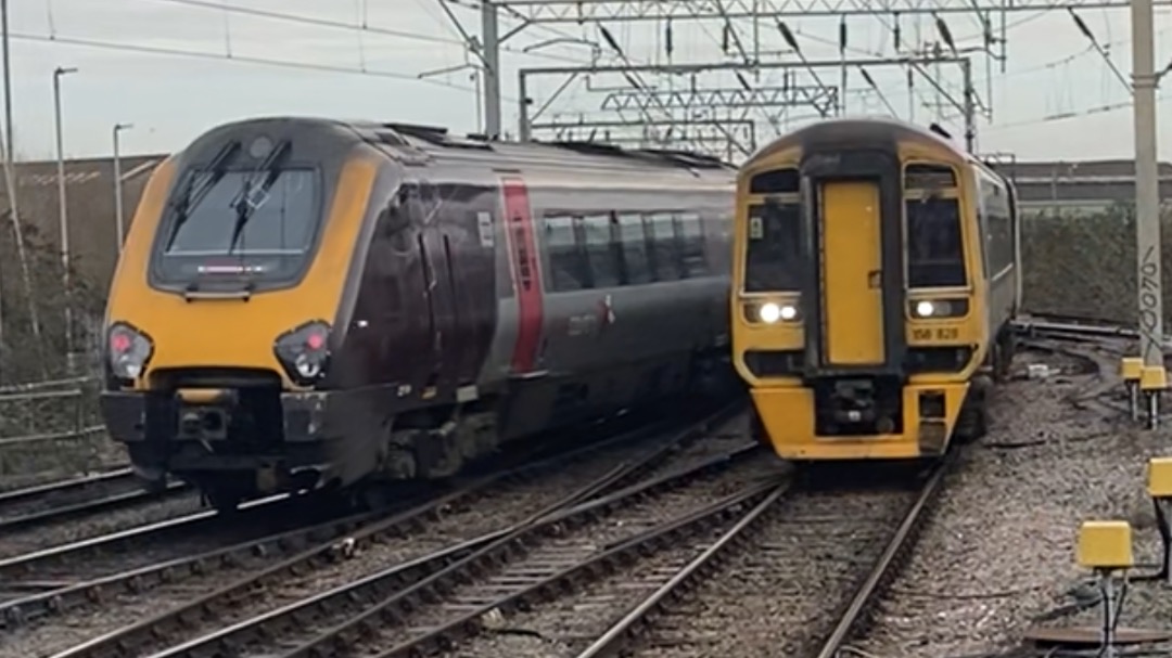 Theo555 on Train Siding: Some pictures from an outing today at Birmingham New Street and Wolverhampton, and a couple of other places