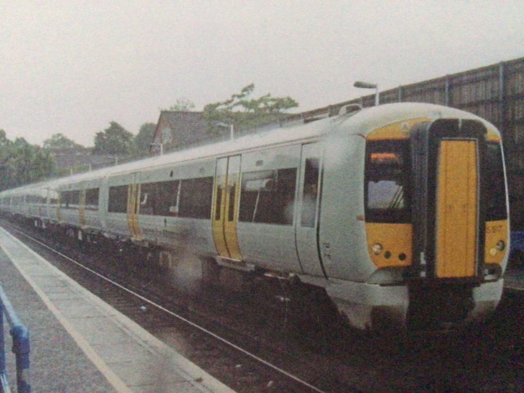 Alex Coomber on Train Siding: A Class 375 Electrostar 750 Volt DC. No. 375617 is the lead unit on an Up Ramsgate to London Victoria service as it passes
Wandsworth...