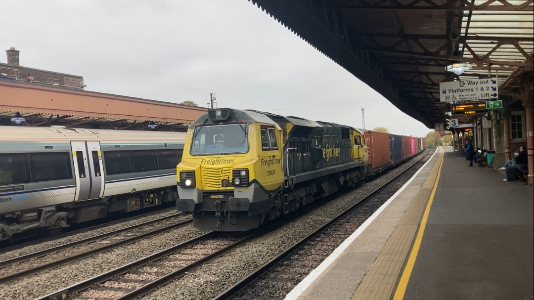 Theo555 on Train Siding: Today has been an absolute mega day, today I went to Leamington Spa once again on a Chiltern Railways journey, mainly to see a
famous...