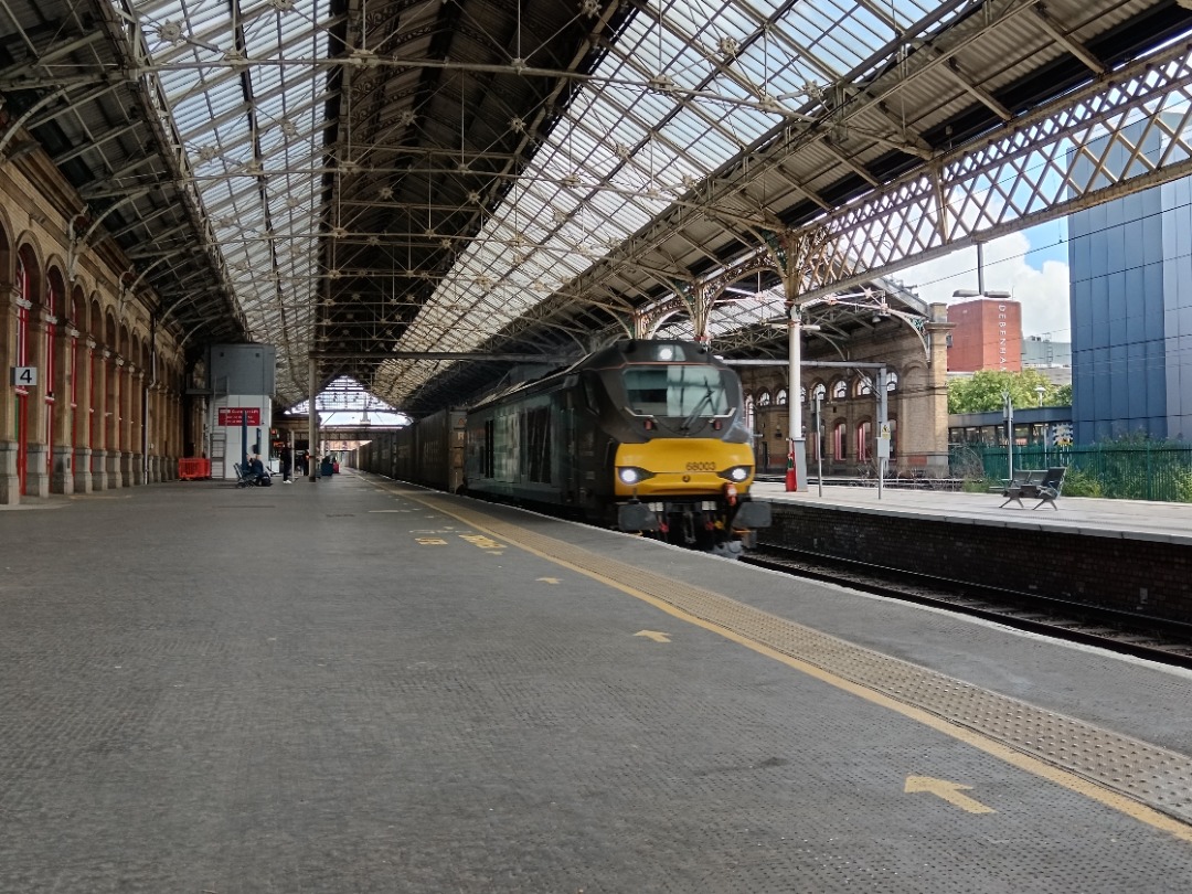 Whistlestopper on Train Siding: Direct Rail Services class 68/0 No. #68003 "Astute" passing Preston this morning working 4M27 0532 Coatbridge to
Daventry.