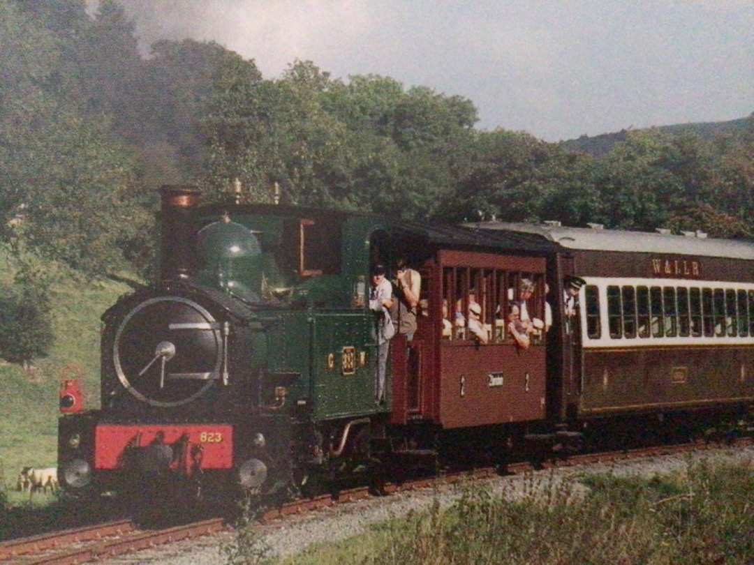 Alex Coomber on Train Siding: A complete with a GWR copper capped chimney and one of the original locomotives used on the line. A Beyer Peacock 0-6-0T No. 823
Countess...