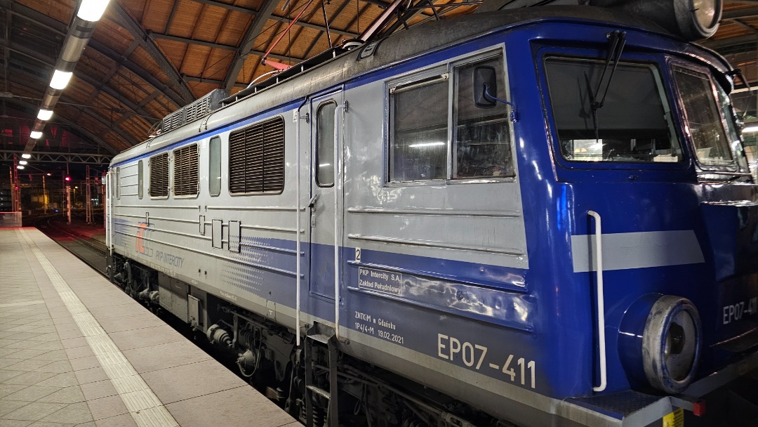 Kacper Rulinski on Train Siding: Few Train Pics I found On my Camera Roll from Poland. ST44, ED250, EP07, and I few others I can't name. There's a few
locations, I'll...