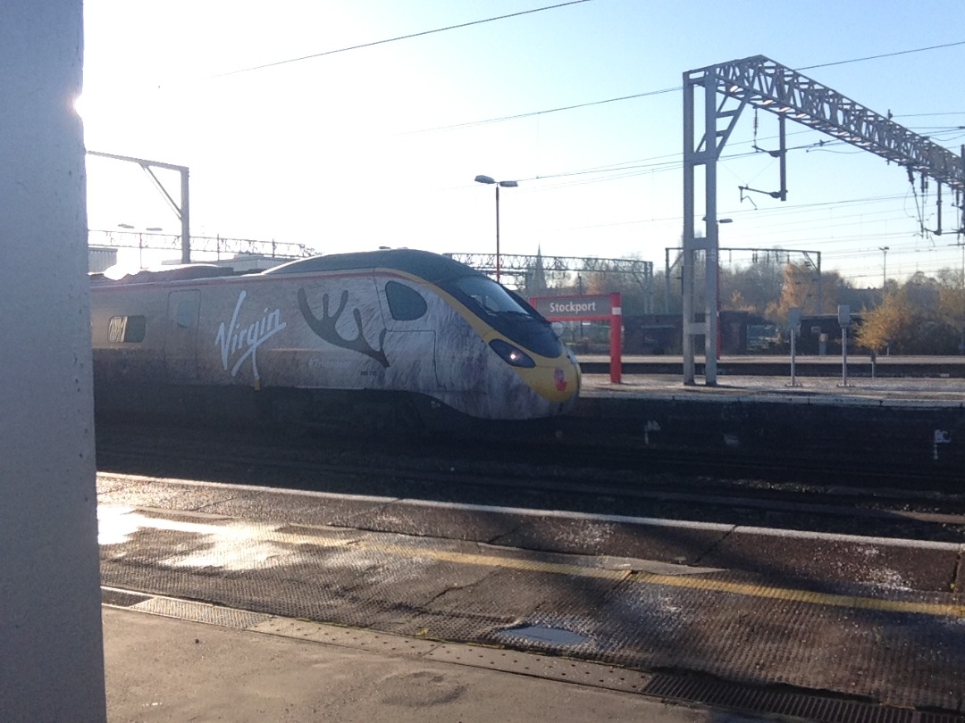 Tom Lonsdale on Train Siding: 390112 "Virgin Star" Traindeer awaits departure from Stockport on a service to Manchester Piccadilly. #Archive
#trainspotting #train...