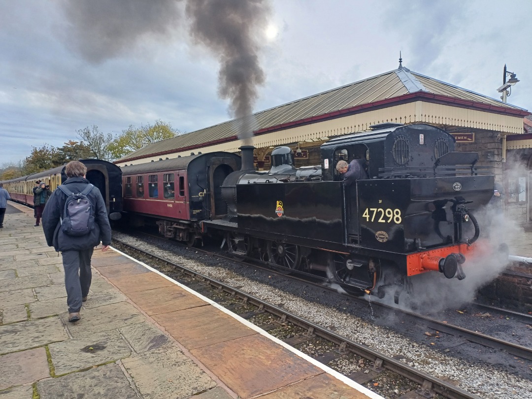 James Taylor on Train Siding: 47298 Jinty at bury ELR on the autumn Steam Gala go to Channel for more at
https://youtube.com/@jamestaylortrains?si=zbDQPEeQwEGoSFsx