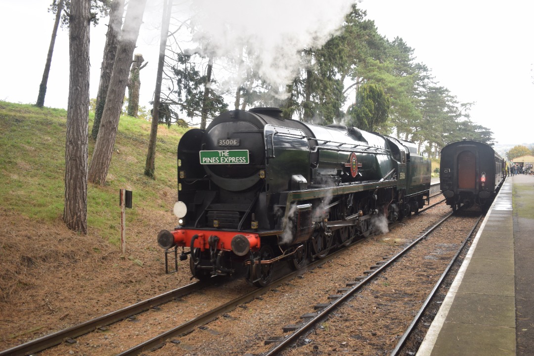 Hardley Distant on Train Siding: HERITAGE: On Tuesday 29th October I took a trip down to Gloucestershire to visit the Gloucestershire & Warwickshire
Railway.