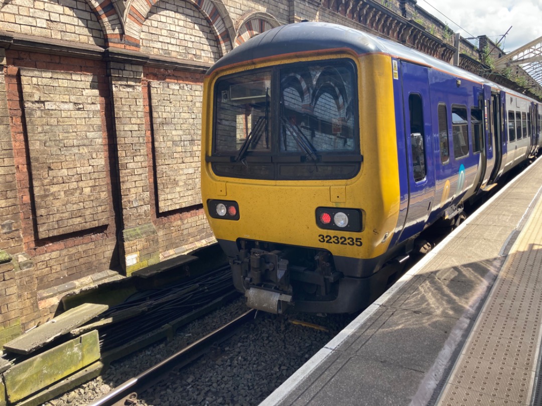 Theo555 on Train Siding: Took a holiday trip up to Manchester today!! Went on some trains that I haven't been on yet, another post will come tomorrow