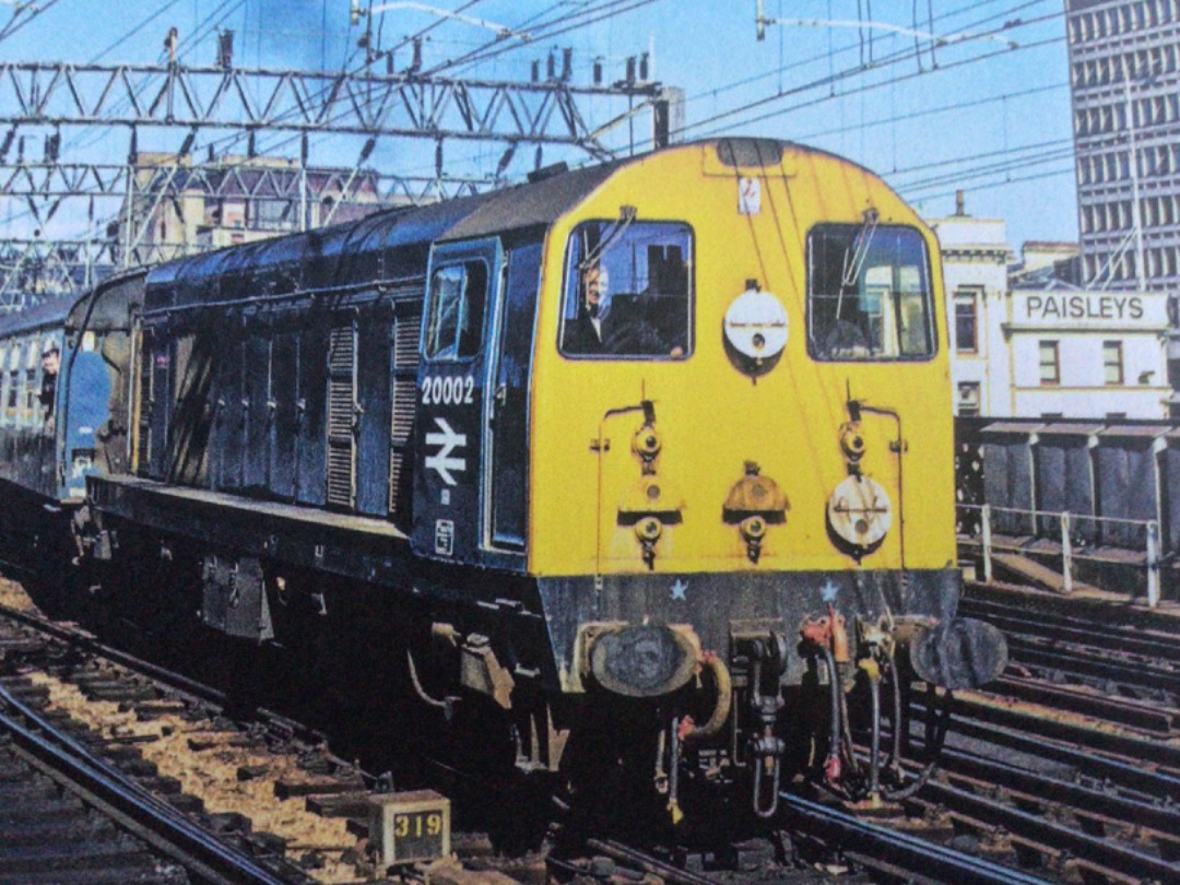 Alex Coomber on Train Siding: A Class 20. 20002 leaves Glasgow Central with the empty stock of the 07:15 am from Nottingham on 26th August 1978.