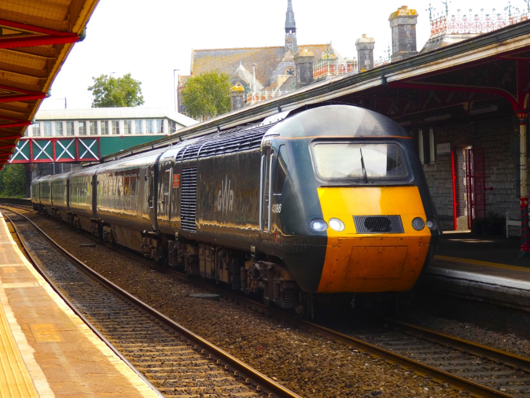 Jacobs Train Videos on Train Siding: #43186 is seen stood at Teignmouth station working a Great Western Railway service to Penzance from Exeter St Davids