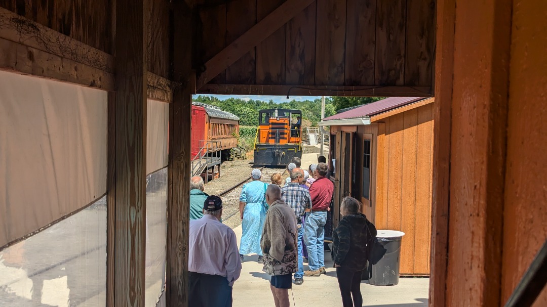 CaptnRetro on Train Siding: Dunno how often he's done it, but today was the first time I've seen one of the long time conductors at the throttle- Well
on his way to...