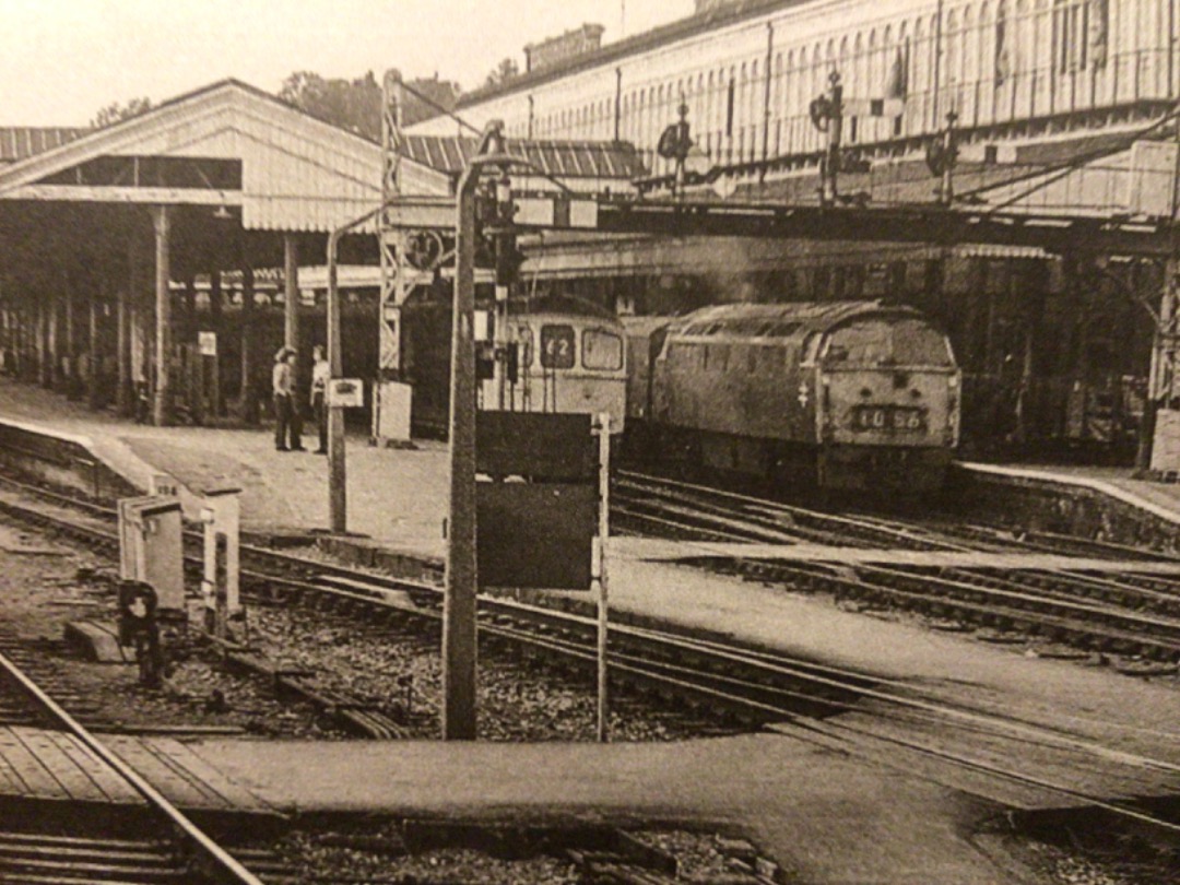 Alex Coomber on Train Siding: At Exeter St David's. On the left is a Class 33. 33206 to London Waterloo and on the right is a Class 52 1056 Western Sultan
with a bound...