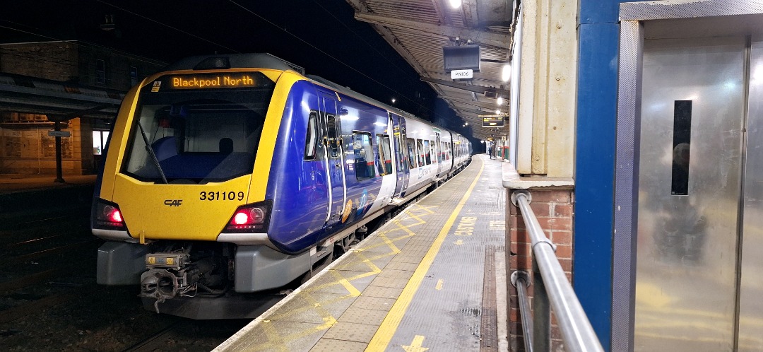 Guard_Amos on Train Siding: Yesterdays night time helping comes from Wigan, Manchester Oxford Road and Preston (19th November 2024)