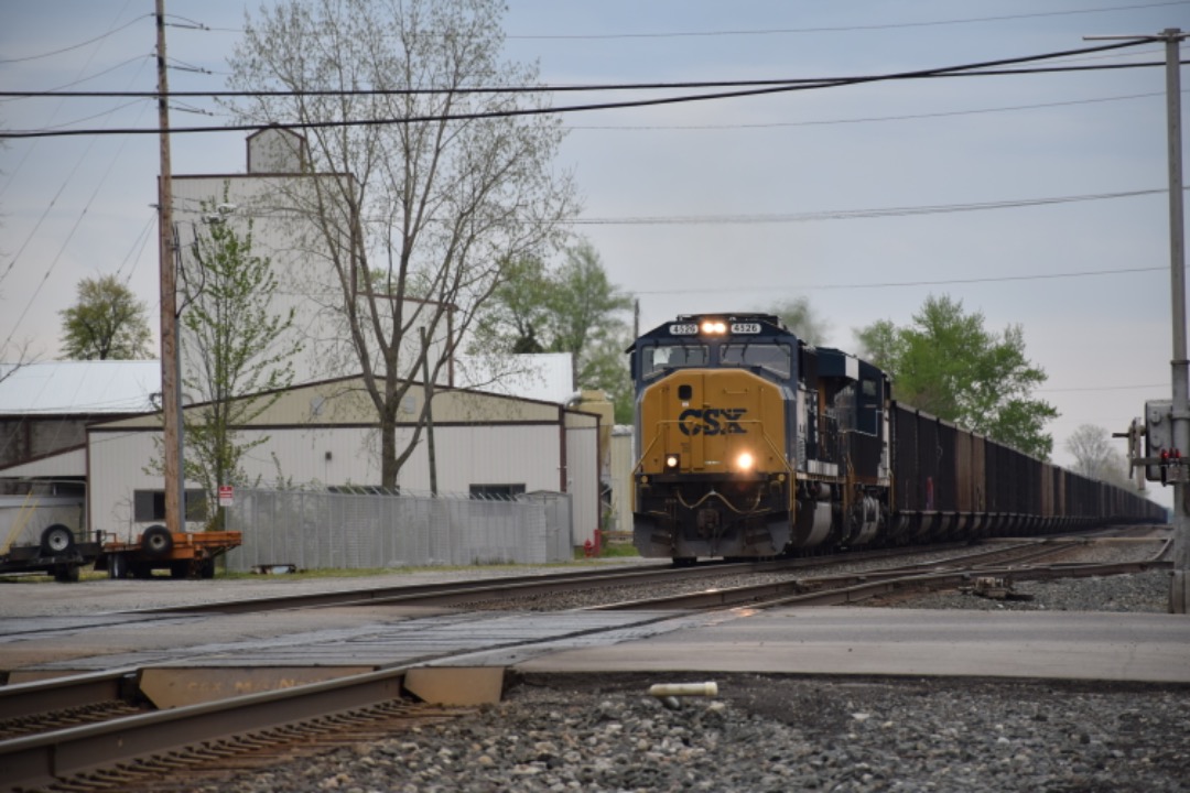 Railfan Ashton Productions on Train Siding: Decided to drive up to Nappanee Indiana to snag CSX C611 with a CSX SD70AC leader today. Taken with my Nikon D5300