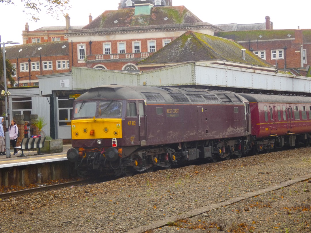 Jacobs Train Videos on Train Siding: #47812 is seen at the back of the railtour from London Waterloo to Exeter St Davids with Clan Line leading through Exeter
Central...