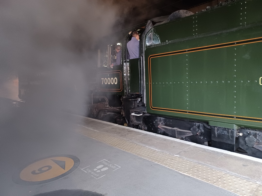 Trainnut on Train Siding: #photo #train #steam #station Locomotive Services 70000 Brittannia in black smoke under the bridge on plt 12 at Crewe. Pulling the
Railway...