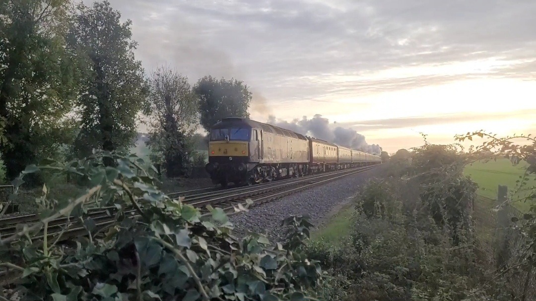 DJ Scania RigRider on Train Siding: 🌹44871 Black 5 working the "Armistice Steam Express" around Kent from Canterbury West to London Victoria!