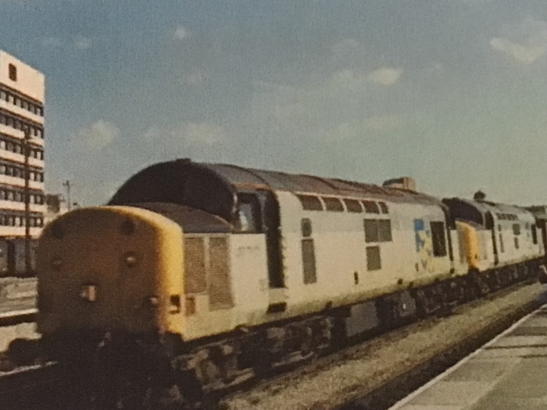 Alex Coomber on Train Siding: A Class 56. No. 56049 and 2x Class 37s. No. 37717 and partner. No. 56049 is fresh out of the Crewe Paint Shops sporting this
pleasing...