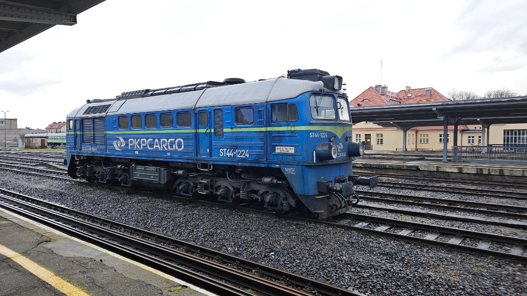 Kacper Rulinski on Train Siding: Few Train Pics I found On my Camera Roll from Poland. ST44, ED250, EP07, and I few others I can't name. There's a few
locations, I'll...