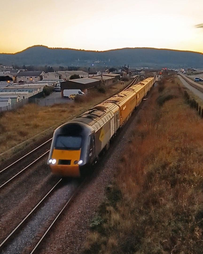 TrainGuy2008 🏴󠁧󠁢󠁷󠁬󠁳󠁿 on Train Siding: Some of my most recent pictures; an NMT at Abergele and Pensarn, an 88/68 hauled nuclear train at
Llandudno...