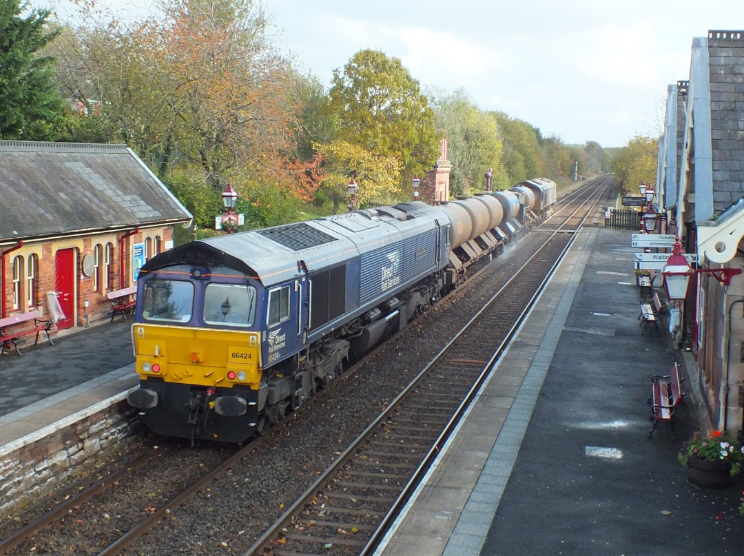 Whistlestopper on Train Siding: You wouldn't have thought the UK was being battered by Storm Ashley looking at these photos but I can certainly tell you
the wind was...