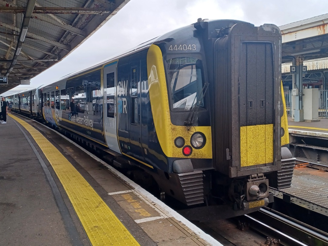 Trainnut on Train Siding: #photo #train #emu #depot #station Some shots from my holiday trip on South Western and Island Line this week.