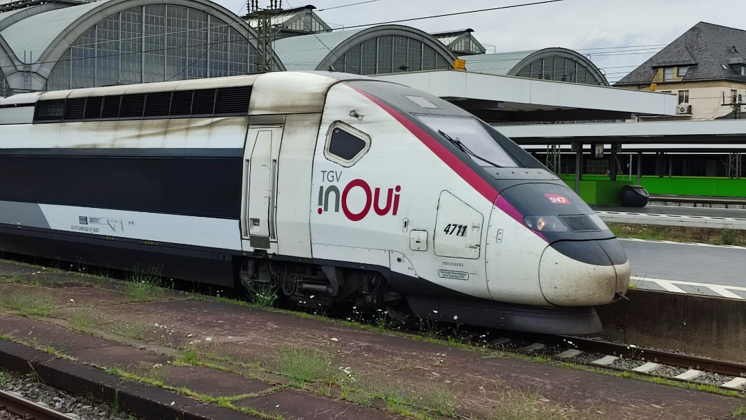 Christian Deysson on Train Siding: Speedy guest from France: TGV 9577 from Paris (Est) to Stuttgart. Could use a little wash up though...