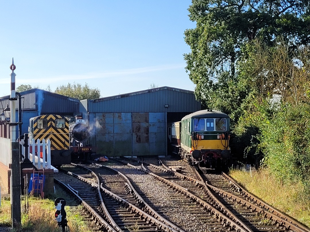 Emily Crowther on Train Siding: Yard waking up and getting prepped for the mix traction gala at #Swindon&CrickladeRailway