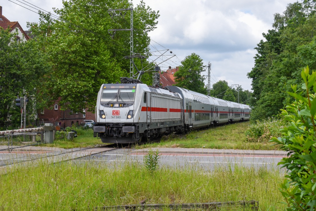 NL Rail on Train Siding: Op 3 juni jl. gingen we met het Deutschlandticket op pad. Doel was om eens in de havens van Emden te kijken bij het vervoer daar.
Daarnaast...