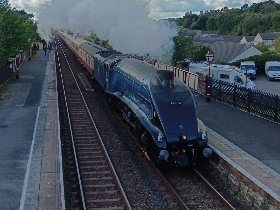 Whistlestopper on Train Siding: LNER A4 No. #60007 "Sir Nigel Gresley' and LSL class 57/3 No. #57311 passing Appleby this afternoon working the return
leg of 'The S&C...